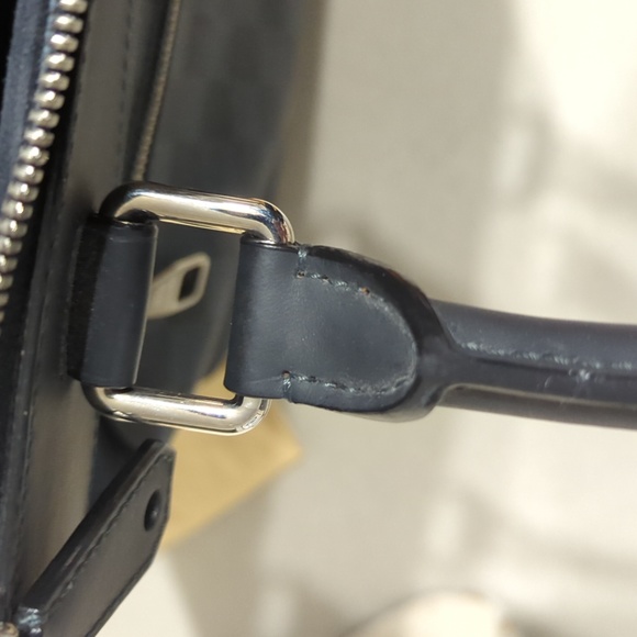 Cobalt Damier Tote Shoulder Bag. LOUIS VUITTON - Picture 11 of 14